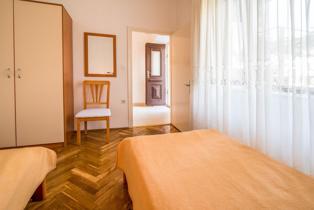 Apartment Ana 1 Malinska Exteriér fotografie