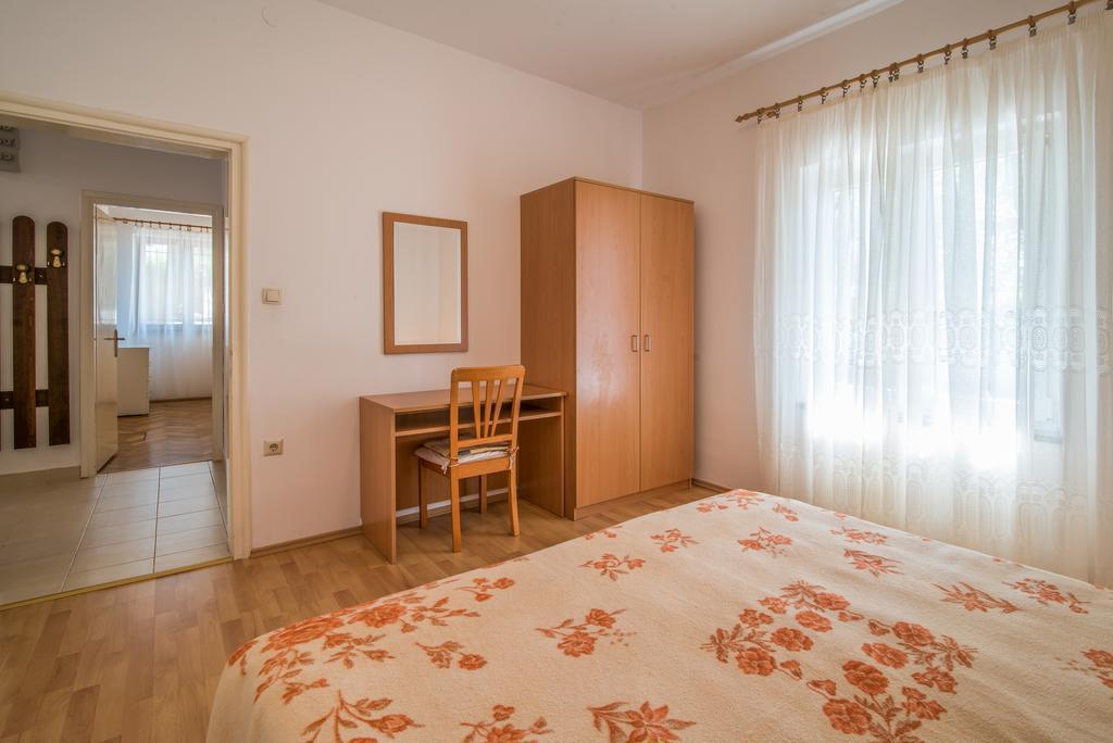 Apartment Ana 1 Malinska Exteriér fotografie